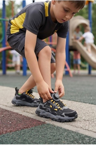 Pepino 2364 Anatomik Akıllı Bağcıklı Erkek Çocuk Spor Ayakkabı Siyah