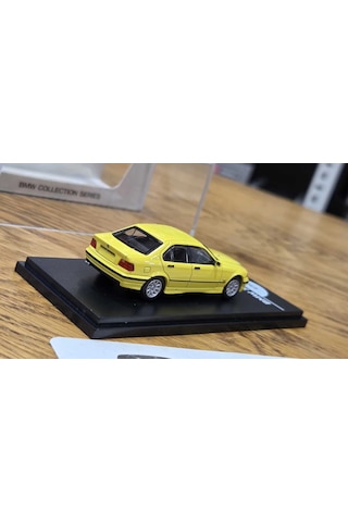 1/64 Bmw E36 Sarı - Collector Edition 50 Years Bmw 3 Series