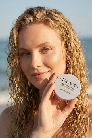 Alix Avien Yüksek Kapatıcı Waterproof Kompakt Fondöten SPF50 Fair
