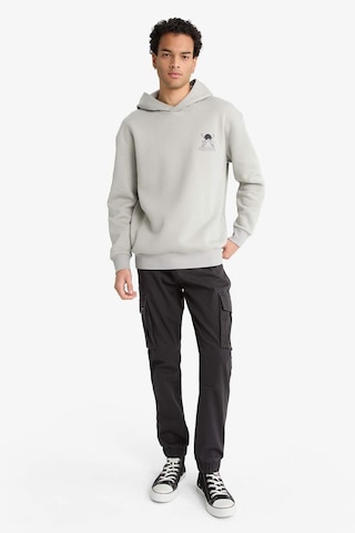 Defacto One Piece Boxy Fit Kapüşonlu Sırt Baskılı Sweatshirt E9297ax25augr454 Gri