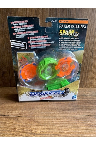 Hasbro Beyblade Beywheelz Spark Fx Beyblade Oyuncak Raider Skull