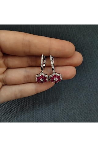 925 Ayar Çiçek Tasarımlı Kadın Gümüş Küpe -sade Ve Şık- Kırmızı Model Gümüş