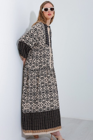 Bigdart Kadın Siyah Krem Desenli Viskon Tesettür Elbise 2423 001