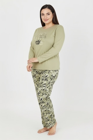 Bravie Üstü Yazılı Altı Yaprak Desenli Elite Viscose Uzun Büyük Beden Pijama Takımı Yeşil 3591 Yeşil