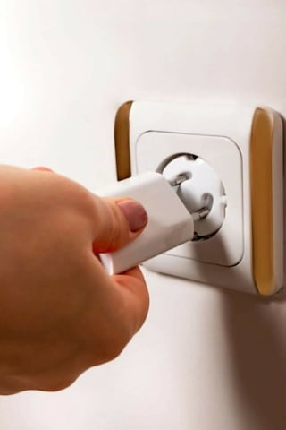 6x Çocuk - Bebek Priz Emniyeti Güvenliği Korumalı Priz Kapağı 6 Adet Beyaz