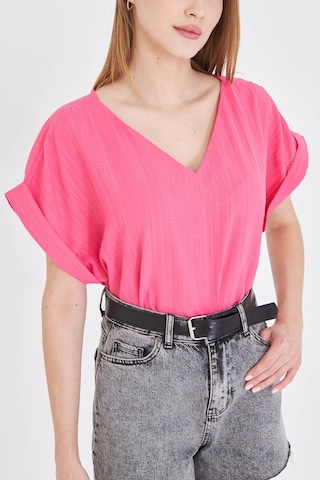 Armonika Kadın Fuşya V Yaka Yanları Yırtmaçlı Arkası Uzun Duble Kol Detaylı Oversize Bluz Arm-24y001074