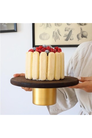 Akayev Ahşap 24 Cm Metal Ayaklı Yuvarlak Sunum Tabağı Beyaz