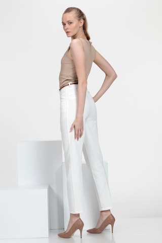 Cigarette Fit Pantolon Beyaz