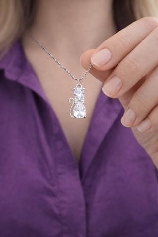 Çekirdekjewelry Kedi Tasarımlı 925 Ayar Gümüş Zirkon Taşlı Şık Kadın Kolyesi Gümüş