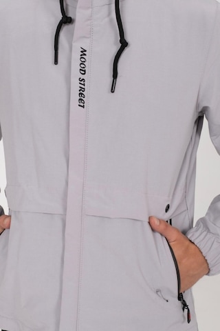 Oksit Mood Street Baskılı Su İtici Slim Fit Erkek Yağmurluk Mont Açık Gri