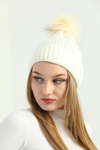 Kadın Ekru Kışlık Ponponlu Triko Bere Beyaz