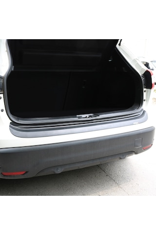 Nissan Qashqai 2014-2016 Yıl Aralığı Uyumlu Arka Tampon Eşiği Mat
