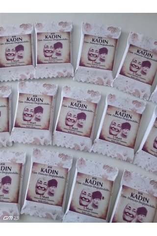 Farklı Market 8 Mart Kadınlar Günü Hediyesi Özel Kesim Zübeyde Hanım Atatürk İkramlık Çikolata 18 Adet
