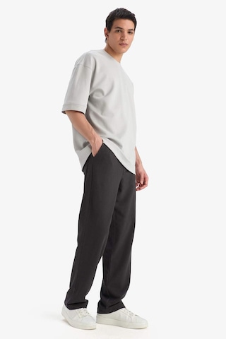 DeFacto Bol Rahat Kesim Wide Leg Üç Cepli Geniş Paça Yazlık Pantolon F3147AX25SPAR104