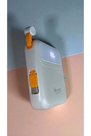 H26 10000 Mah Power Bank Pd 20w Ve Usb 22.5w Fast Hızlı Şarj Dahili Type C Ve Lightning Kablolu Dünya Standartlarına Uygun Polymer Batarya Birebir Amper Lcd Göstergeli Powerbank
