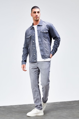 HLT Jeans Erkek Gri Jean Denim Standart Kalıp %100 Pamuk Cepli Düğmeli Kot Ceket Hlthe042153 Gri