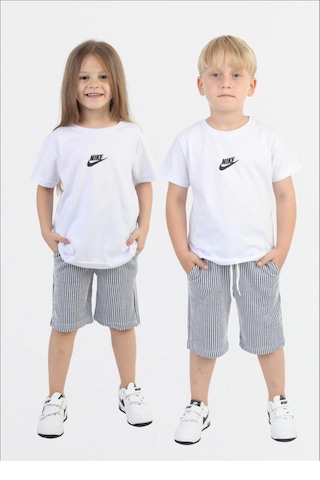 Unisex Çocuk Beyaz Logo Baskılı Tişört Ve Yeşil Çizgili Şort Yazlık İkili Takım Bebe Mavi Mavi Boncukk Srttkmn001