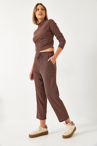 Shade Kadın Crop Bluz Ve Beli Lastikli Pantolonlu Alt Üst Takım 60261363 - Kahverengi