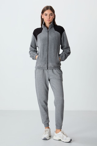 Tommy Life Gri Melanj Kalın Yumuşak Dokulu Dik Yaka Oversize Nakışlı Polar Kadın Sweatshirt - 97293 Gri Melanj