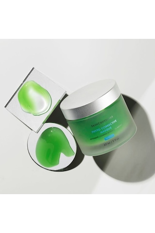 Hassas Ciltler İçin Yatıştırıcı Etkili Bitkisel Özlü Yoğun Tazeleyici Phyto Corrective Maske 60ml
