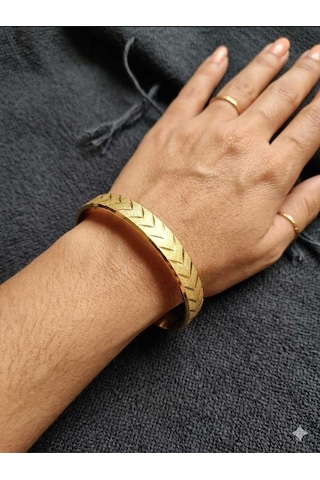 Kadın Kararmaz Gold Çelik Kelepçe Bilezik Geometrik Desenli Altın
