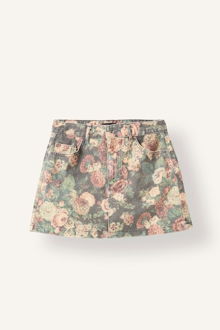 Defacto A Kesim Çiçekli Normal Bel Cepli Gabardin Mini Etek I7555ax26aubk81 Siyah-bk81