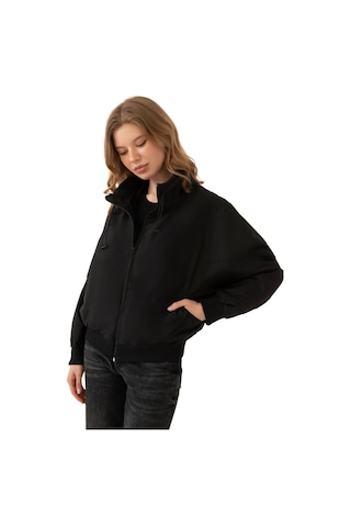 Firststops Kadın Siyah Dik Yaka Su Ve Rüzgar Geçirmez Oversize Crop Mevsimlik Yağmurluk Rüzgarlık Siyah