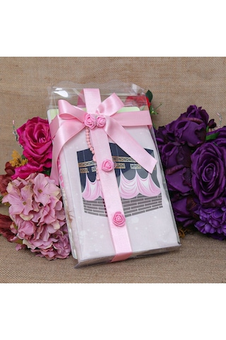 Çocuk Seccadesi Kabe Pembe & Kokulu Kalp İşlemeli Tesbih Bebek Pembesi & Hacca Gidiyorum Puzzle Çok Renkli