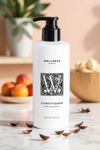 Wellness Exclusive White Tea & Apricot Shampoo 380 ML + Conditioner 380 ML + Shower Gel 380 ML + Hand Wash 380 ML + Hand & Body Lotion 380 ML