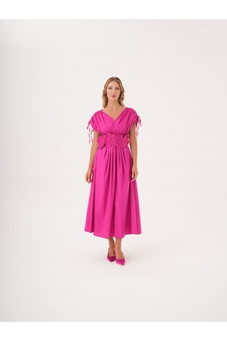 Kadın Bel Detaylı Kısa Kollu Elbise Çiçek Aplikeli, Büzgü Ve Bağcık Detaylı, %100 Pamuk Fuşya