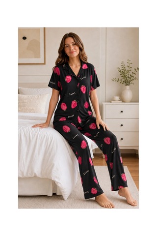 Angbutik Siyah Çilek Desenli Kısa Kollu Gömlek Yaka Milan Kumaş Kadın Pijama Takımı Tm1492