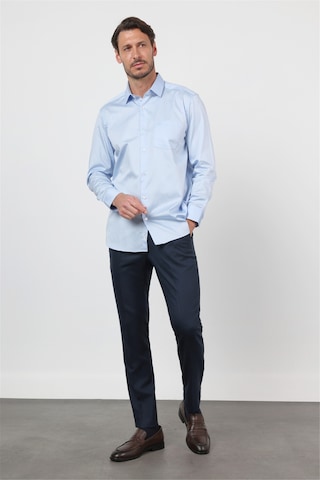 İmza Koyu Mavi Sert Yaka Uzun Kol Cepli Saten Comfort Fit Pamuk Gömlek 1004260423 2XL
