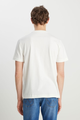 Wrangler Regular Fit Small Logo Beyaz Erkek Kısa Kol T-shirt 000000000102265386 Beyaz