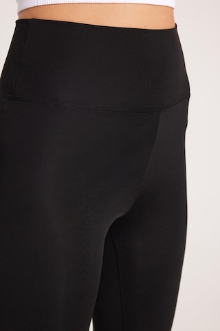Tudors Kadın Slim Fit Dar Kesim Scuba Kumaş Beli Lastikli Siyah Tayt-40372 siyah