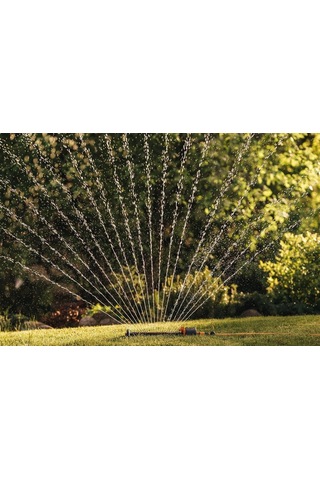 Fiskars 1023661 Metal Ayaklı Salınımlı Fıskiye