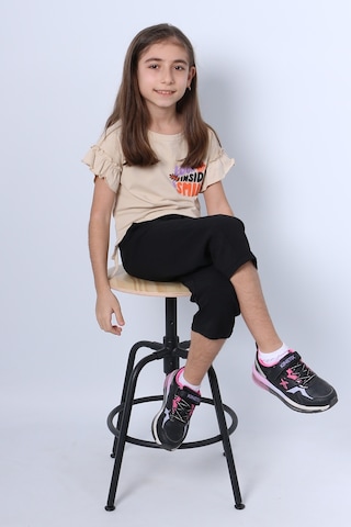 Kız Çocuk İkili Takım Sırt Baskılı Püsküllü Kolları Fıfırlı F20 Bej