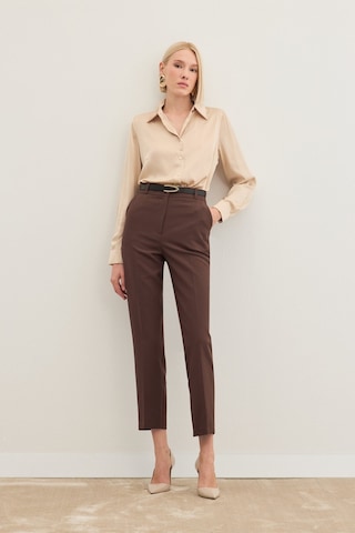 Sateen Kemerli Pantolon - Kahve-136467 Kahve