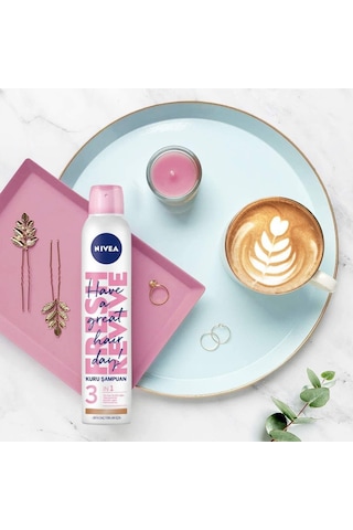 Nıvea Orta Saç Tonları İçin Kadın Kuru Şampuan 200 Ml Personal Care 1 KG