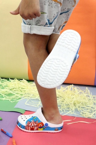 Sevimli Palyaço Unisex Çocuk Terlik Beyaz