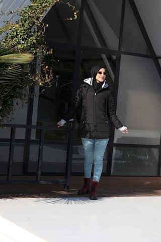 Toridas Kışlık Kapüşonlu Uzun Kadın Şişme Tesettür Mont 805siyahtesettür 001