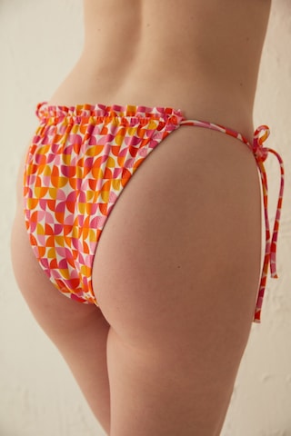 Penti Çok Renkli Retro Süper Fırfır Detaylı Bikini Altı