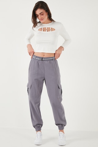 Lela Pamuklu Standart Fit Normal Bel Lastikli Paça Kemerli Jogger Bayan Pantolon 668Yp5045 Gri