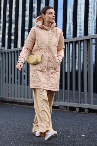 5138 Kapitone Uzun Şişme Mont - Bej Bej