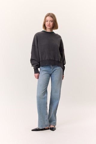 Yıkama Efektli Sweatshırt Antrasit Antrasit