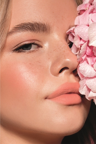 Farmasi Creamy Lipstick 16 Barely Nude