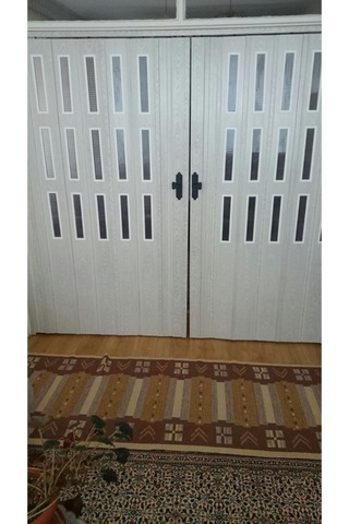 3 Sıra Camlı Akordeon Kapı, Akağaç Ahşap Desenli 72x200cm