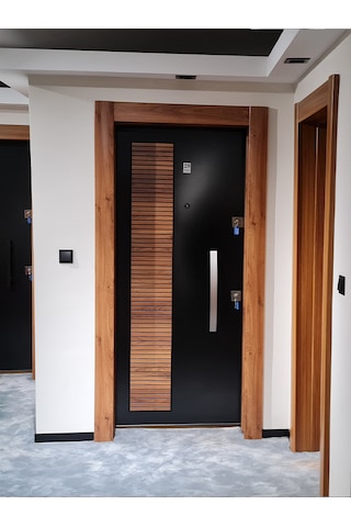 Çelik Kapı Modelleri Ahşap Kaplama Kabartmalı Daire Kapısı Sol 2