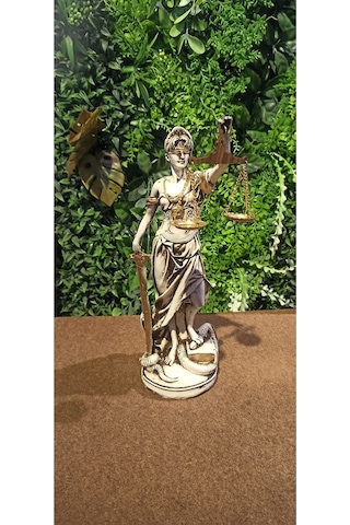 Themis Adalet Tanrıçası
