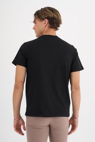 Erkek Siyah %100 Pamuklu Standart Kalıp T-sihrt Siyah