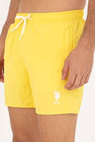 U.s. Polo Assn. Erkek Sarı Deniz Şortu 50282927-vr044 Sarı